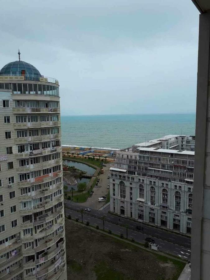 Удобные Апартаменты С Видом На Море Batum Dış mekan fotoğraf